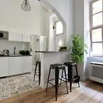 Standard By Hi5 - Rakoczi 23 Daire Budapeşte