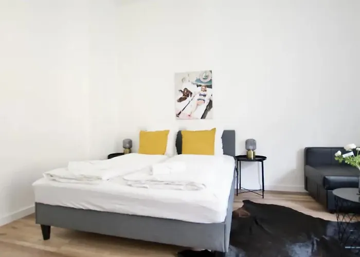 Standard By Hi5 - Rakoczi 23